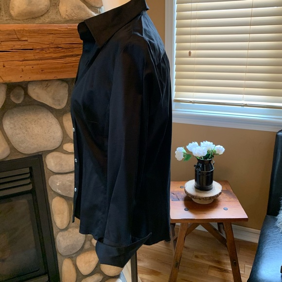 Banana Republic 3/4 Sleeve Button down Shirt (NWT) - Picture 3 of 10